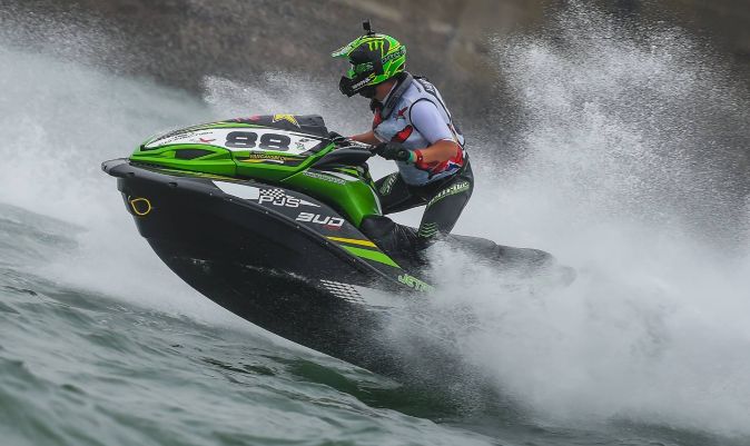 KAWASAKI ULTRA PIERDE POTENCIA: ¿SUPERCHARGER O BOMBA? · imagen 3