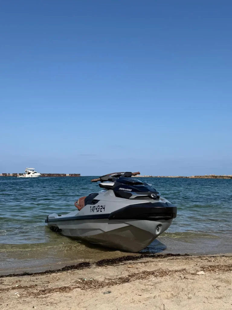 Sea-Doo GTX Limited 300 matrícula 7-AT-43/24 · fotografía de identificación 5